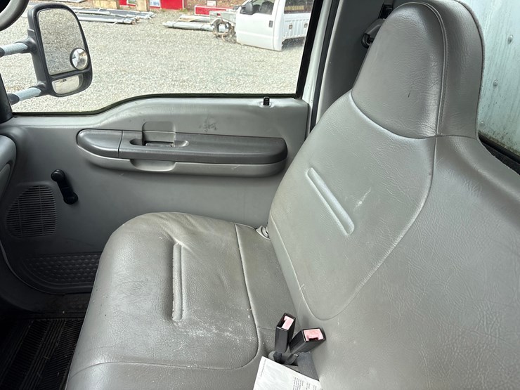 1999-ford-f550-image-52
