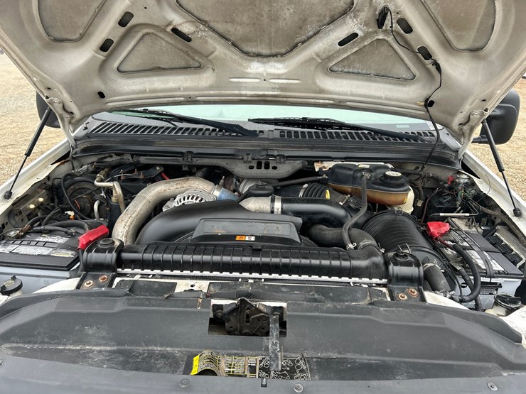 2006-ford-f550-image-31