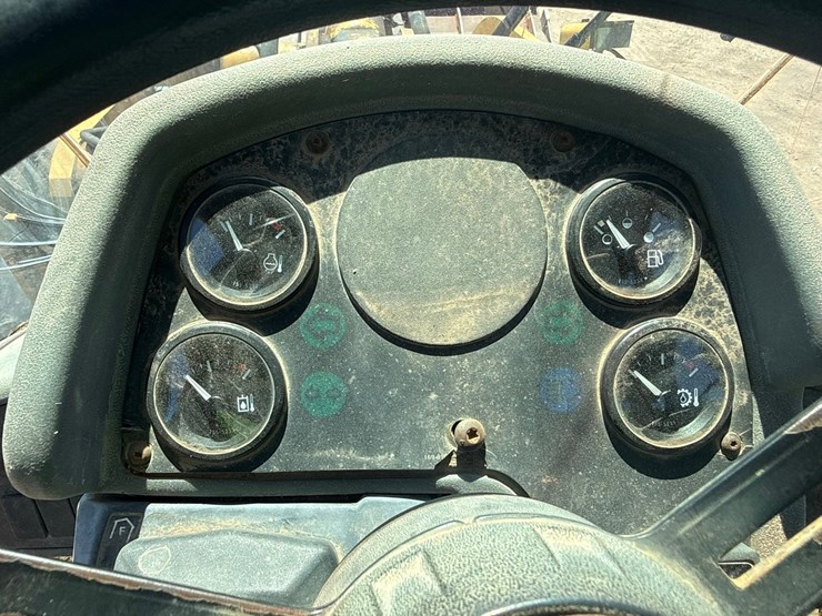 caterpillar-928g-image-102