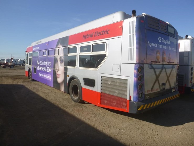 2013-new-flyer-xcelsior-passenger-bus-image-4