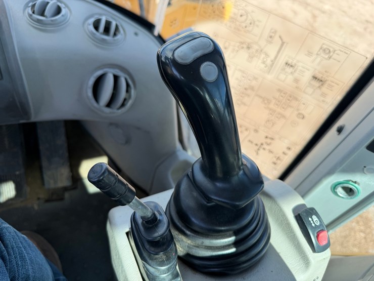 volvo-l90h-image-54
