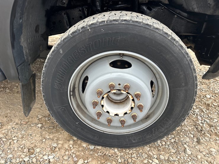 2006-ford-f550-image-69