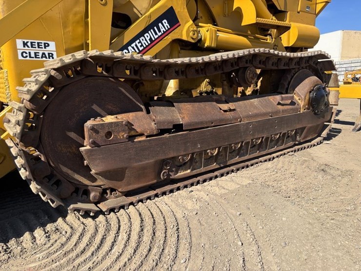 caterpillar-crawler-loader-image-18
