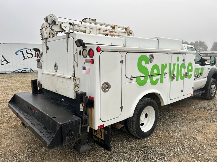 2006-ford-f550-image-17