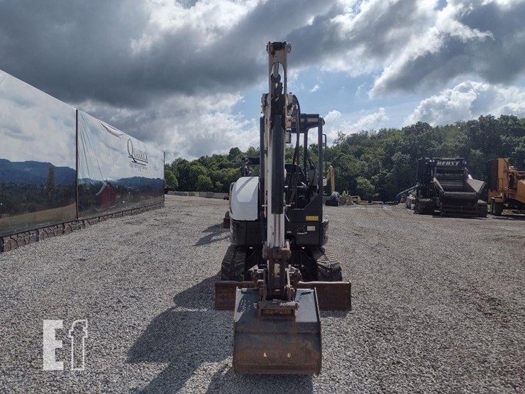 2018-bobcat-e32i-image-2