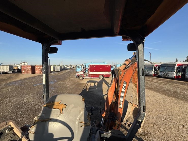 john-deere-310-image-46