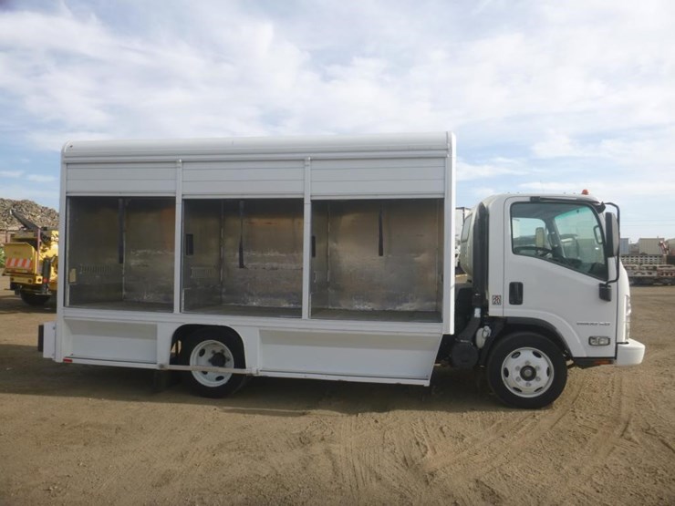 2017-chevrolet-5500-beverage-truck-image-7