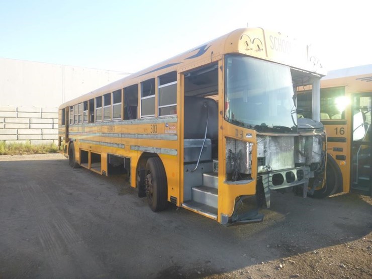 2016-blue-bird-40'-school-bus-image-2