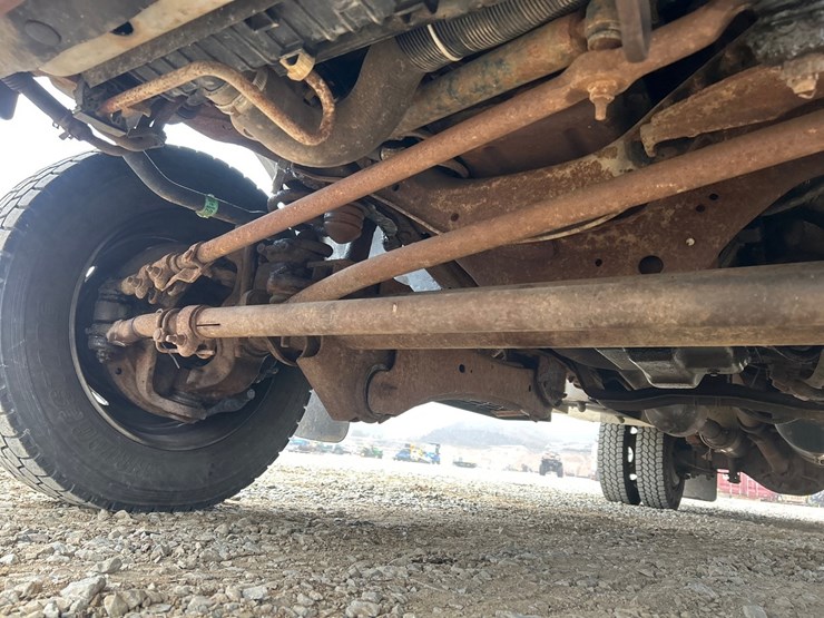 2006-ford-f550-image-25