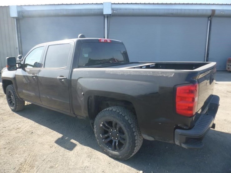 2018-chevrolet-1500-image-4
