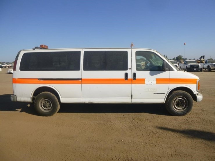 1999-gmc-3500-image-13