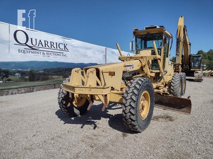 1993-deere-570b-image-44