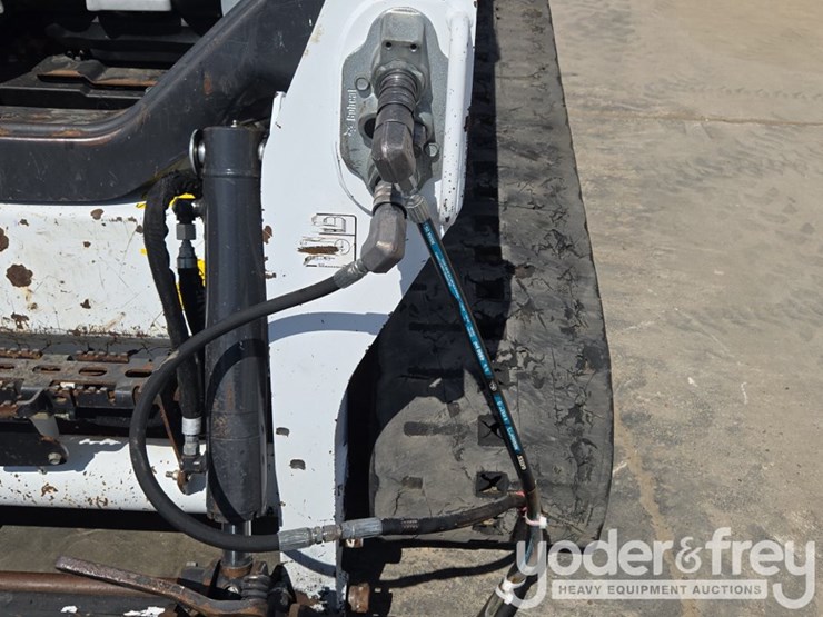 2023-bobcat-t595-image-26