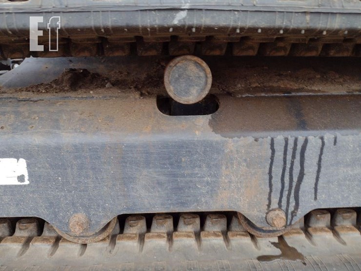 2016-kubota-kx040-4-image-15
