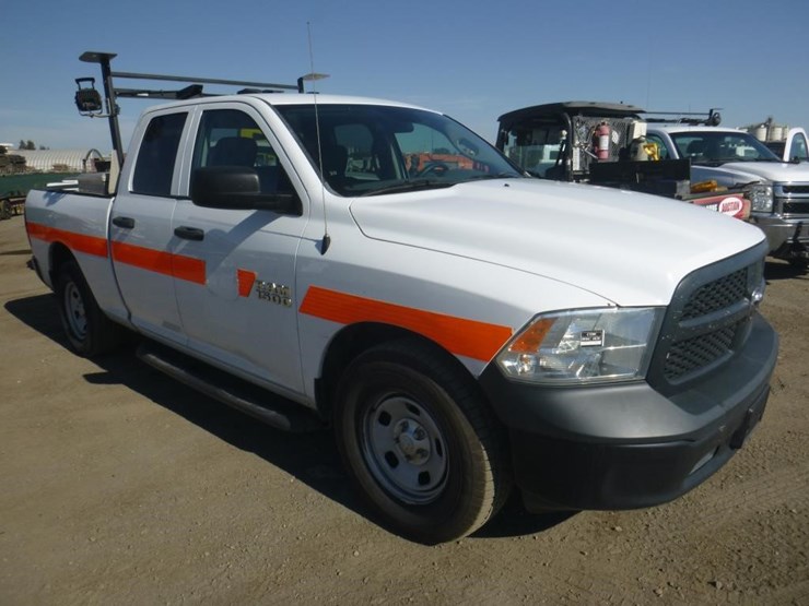 2016-dodge-1500-image-2