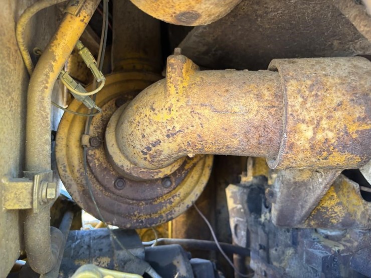 caterpillar-crawler-loader-image-38