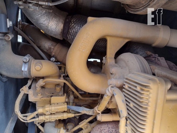 2016-deere-850k-image-25