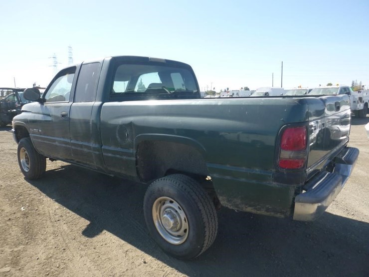 2001-dodge-ram-2500-image-4