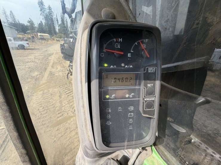 2011-deere-2454d-image-62
