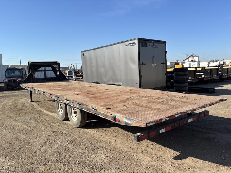 2010-pj-t/a-gn-hydraulic-tilt-deck-trailer-image-4