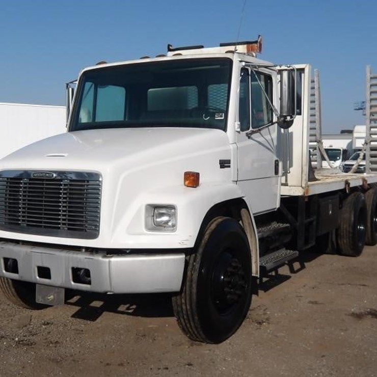 2002 FREIGHTLINER FL80