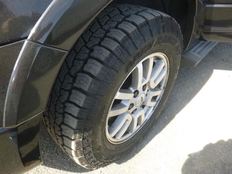 2012-ford-expedition-image-13