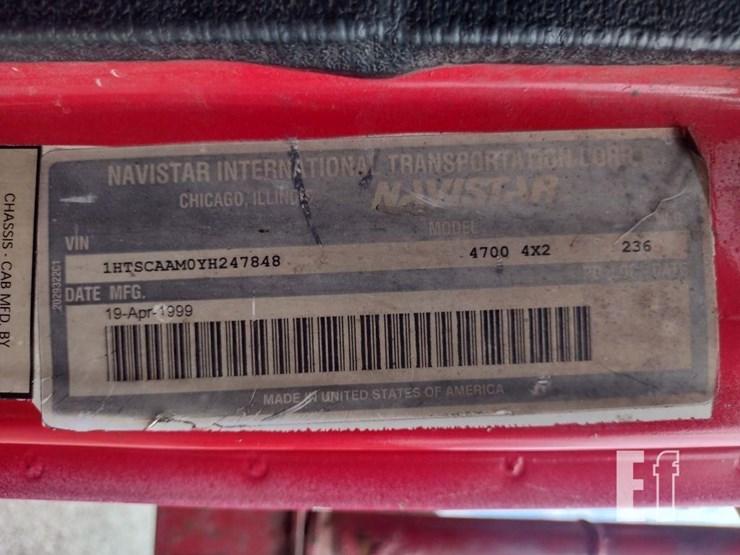 2000-international-4700-image-5