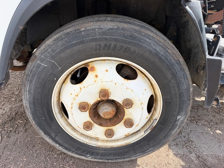 #1617-•-2020-chevrolet-5500xd-roll-off-truck-image-44