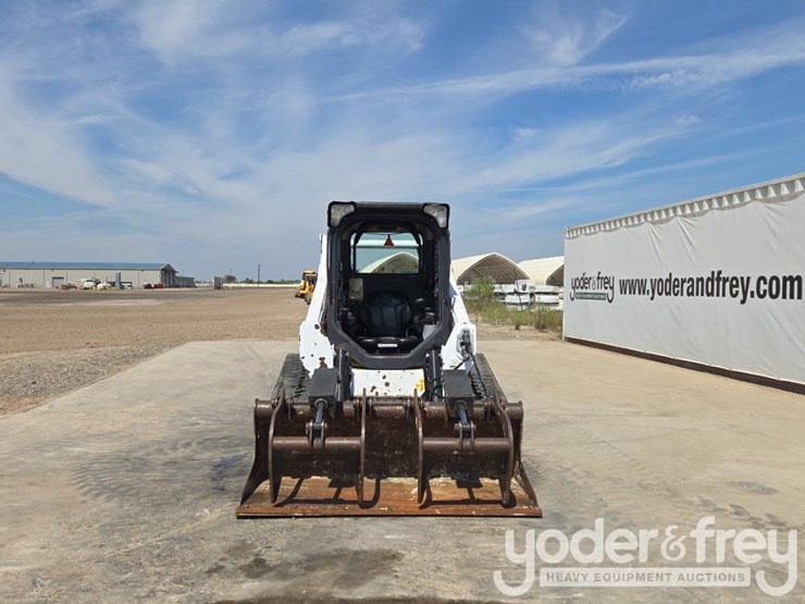 2023-bobcat-t595-image-8