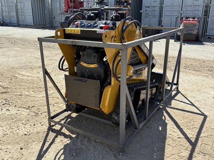 2026-agt-mx-crt23-skid-steer-image-3