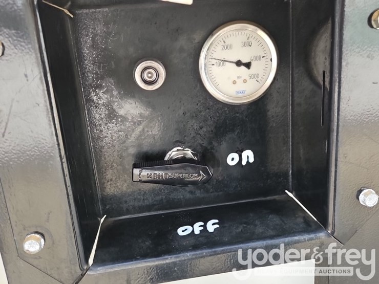 2016-ford-f350-image-15