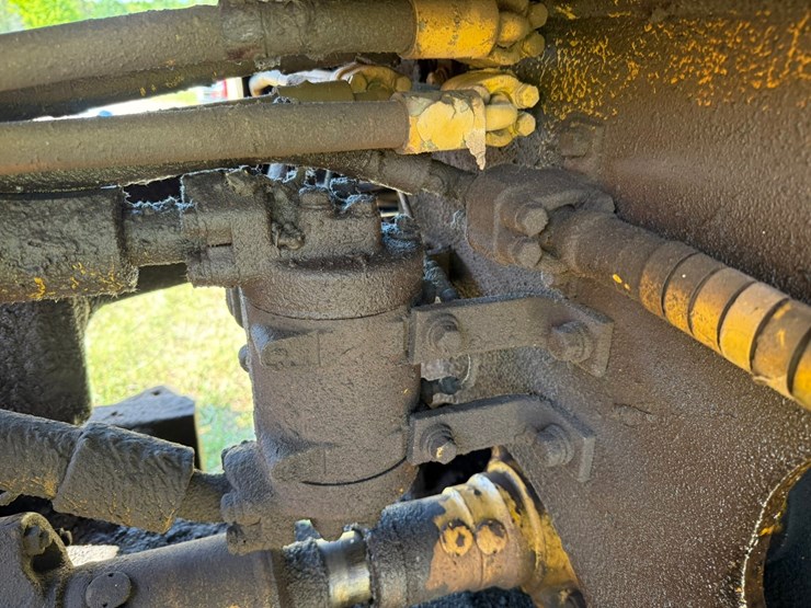 caterpillar-824b-image-77