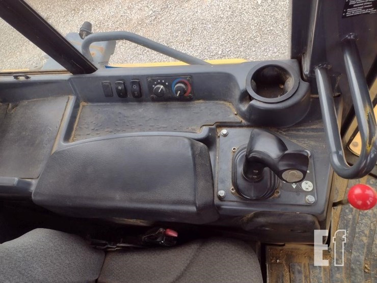 2016-deere-850k-image-11
