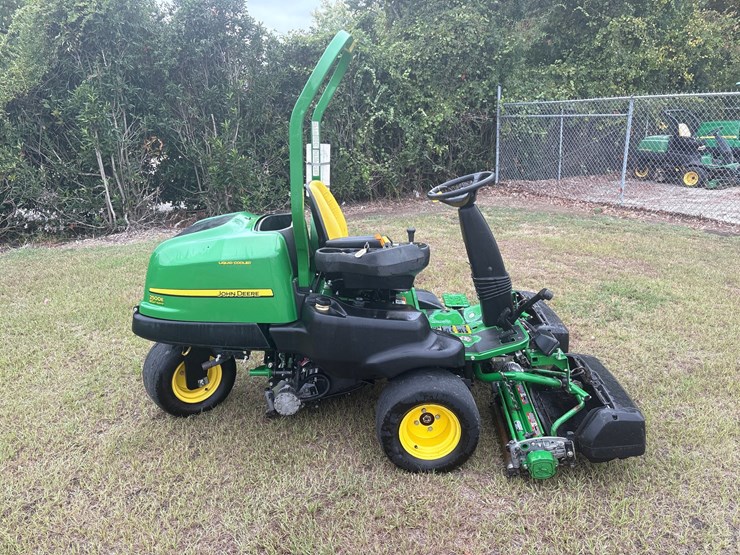 john-deere-2500e-image-8