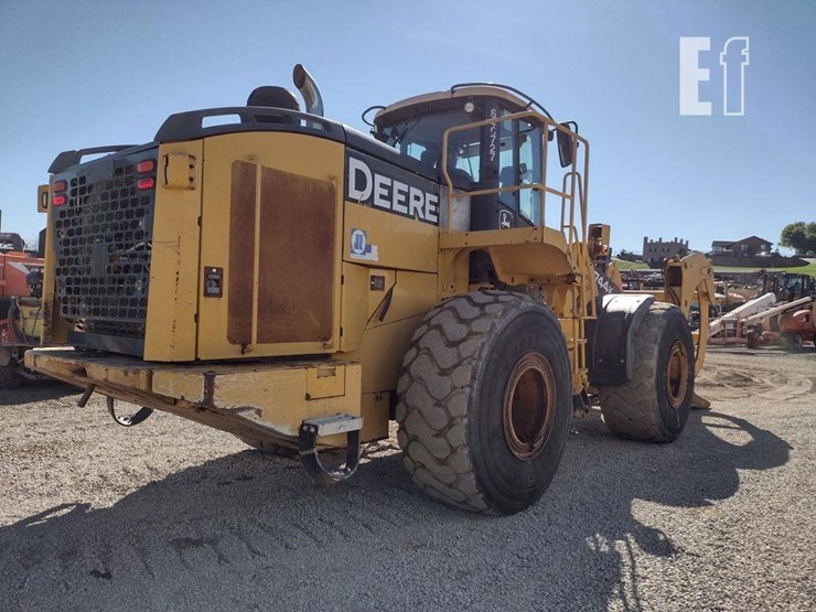 2012-deere-744k-image-53