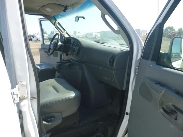 2007-ford-econoline-350-image-6