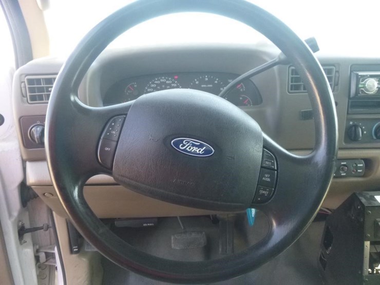 2003-ford-f450-image-10