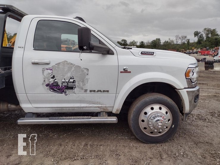 2022-ram-5500-hd-image-24