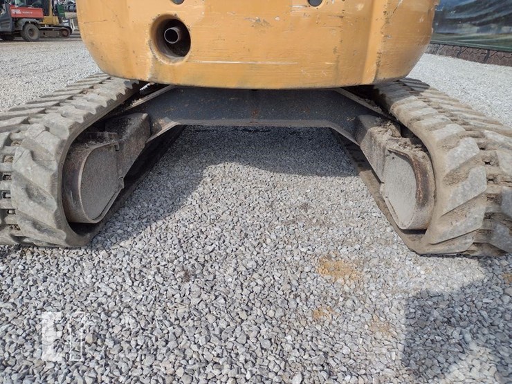 2011-case-cx36b-image-34
