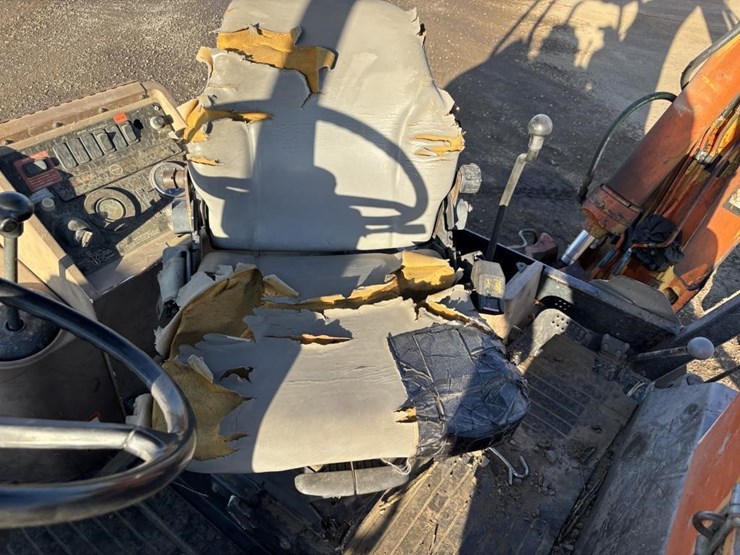 john-deere-310-image-33