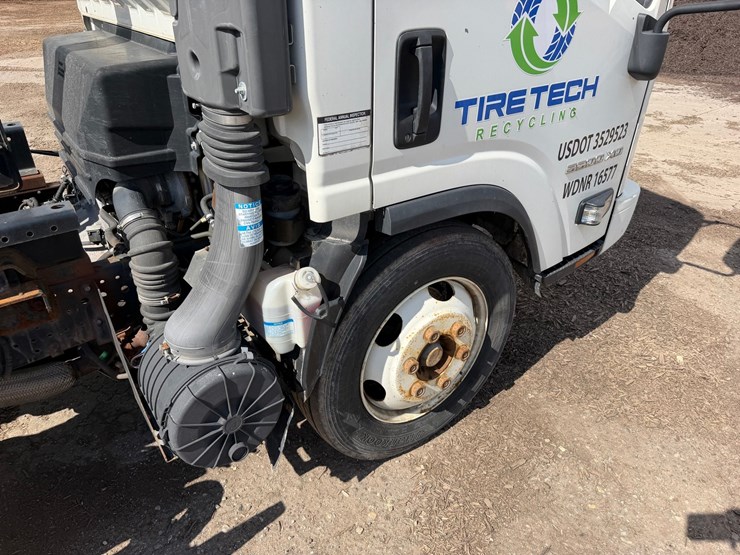 #1617-•-2020-chevrolet-5500xd-roll-off-truck-image-15