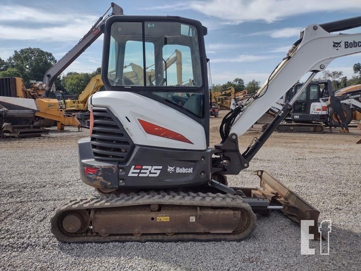 2019-bobcat-e35-image-27
