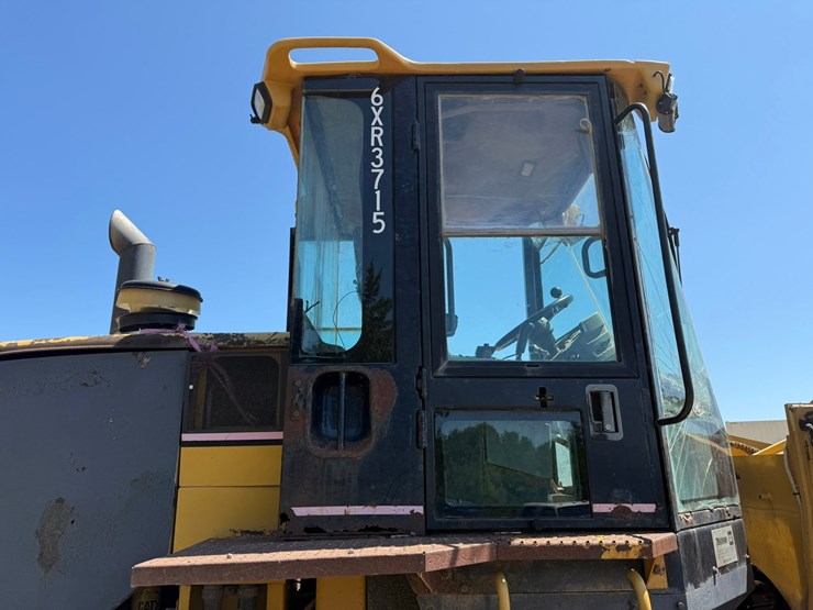 caterpillar-928g-image-32