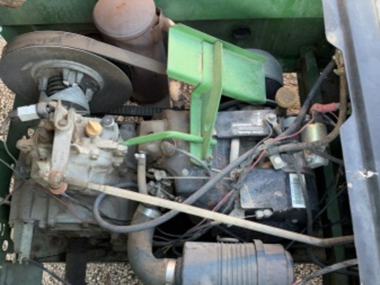 john-deere-gator-image-12