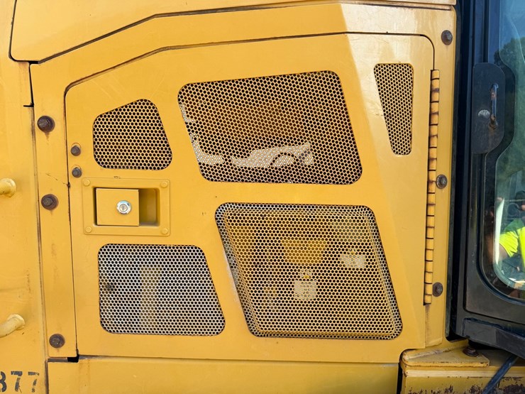 caterpillar-d5k2-lgp-image-77