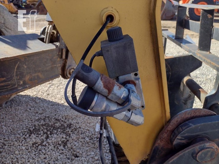 2011-caterpillar-tl1255-image-27