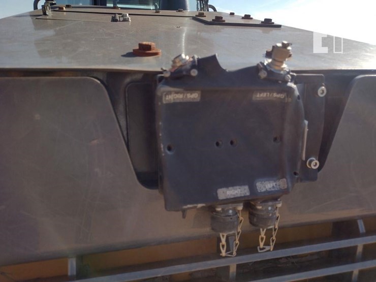 2021-deere-750l-lgp-image-27