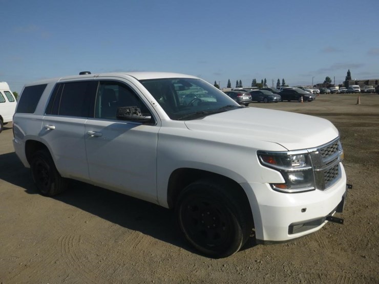 2020-chevrolet-tahoe-image-2