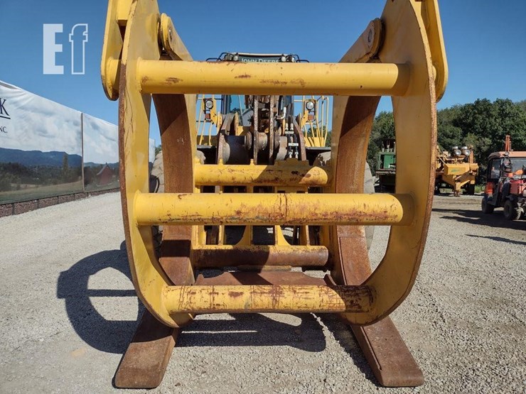 2012-deere-744k-image-45