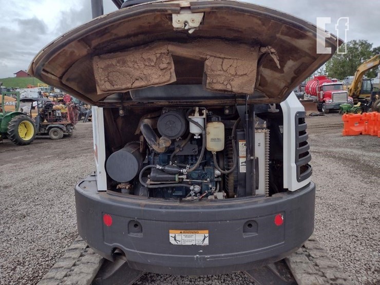 2012-bobcat-e35-image-30